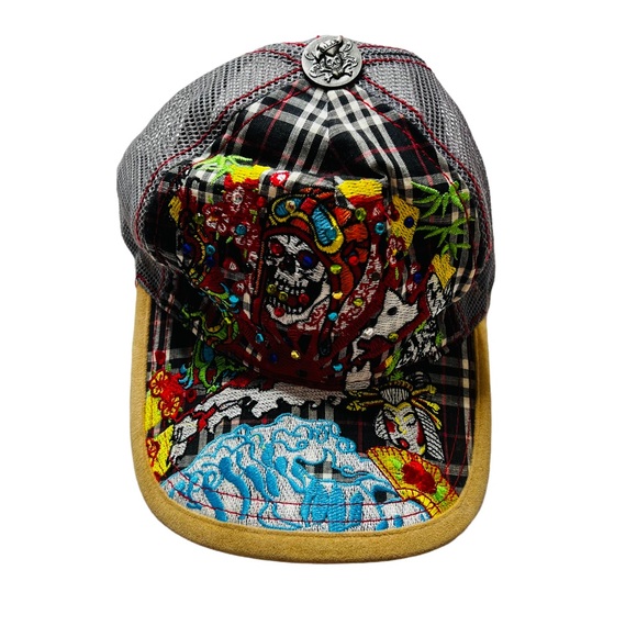 Ed Hardy Embellished and bedazzle embroidery Trucker hat! - Picture 2 of 4